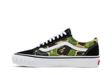 Vista lateral do Vans Vans Old Skool Lx  x Bape Abc Camo Pink Blue Green mostrando design do cabedal e logo da marca