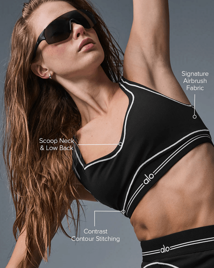 Vista em detalhe Top Alo Yoga Airbrush Heart Throb