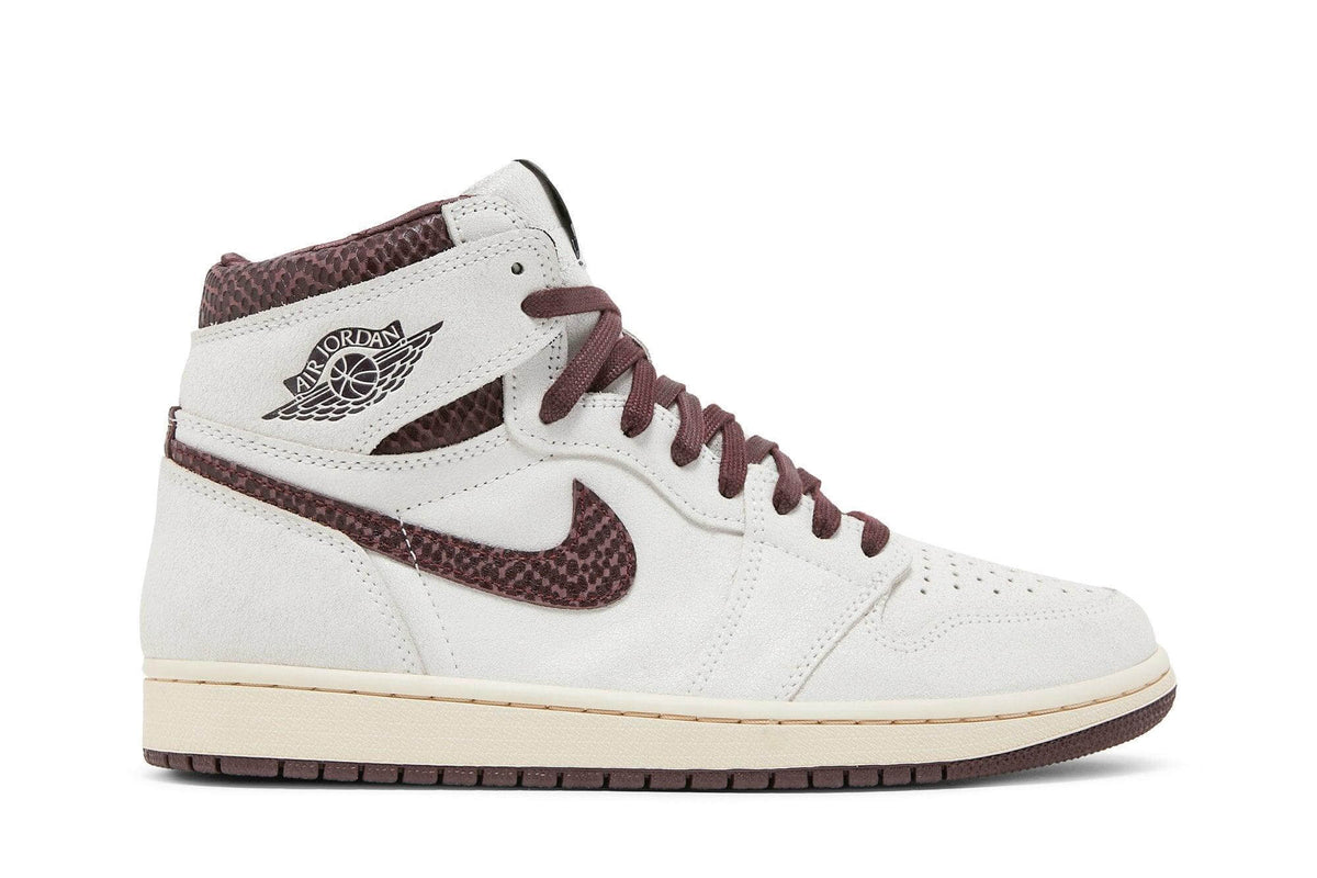 Tênis Nike A Ma Maniére x Air Jordan 1 Sail and Burgundy Bege