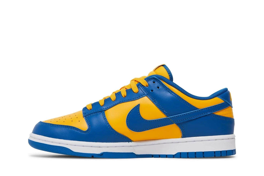 Vista lateral Nike Dunk Low UCLA