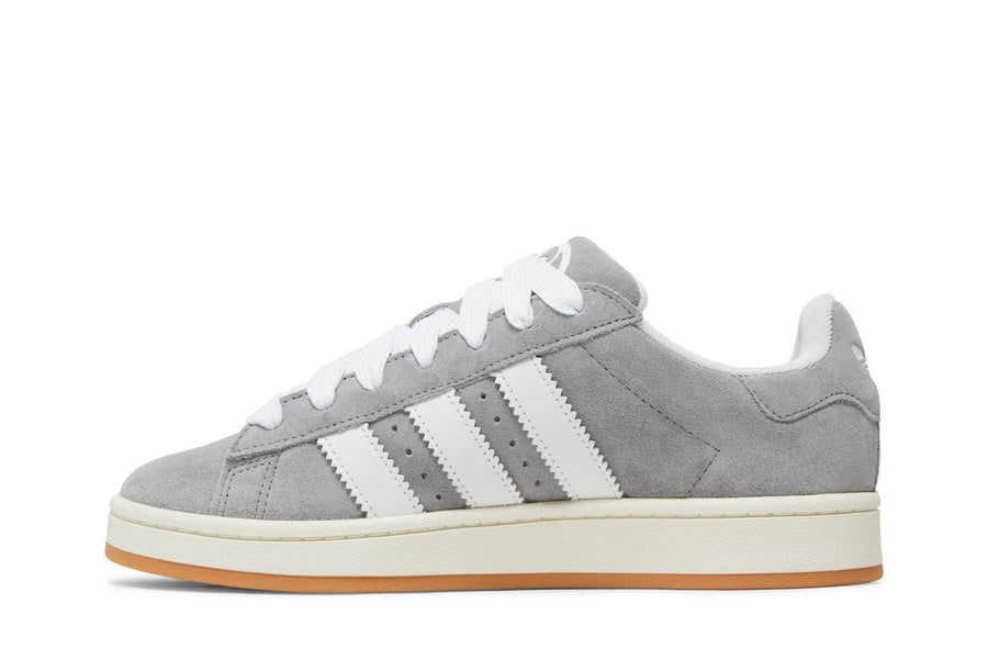 Vista lateral do Adidas Adidas Campus 00s Grey Three mostrando design do cabedal e logo da marca