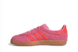 Vista lateral do Adidas adidas Gazelle Indor 