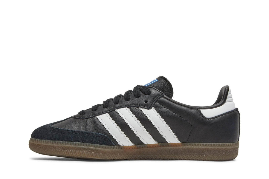 Vista lateral do Adidas Adidas Samba OG Black Gum mostrando design do cabedal e logo da marca