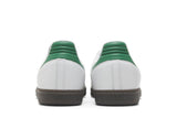 Vista superior do Adidas adidas Samba OG Green mostrando abertura, lingueta e cadarços