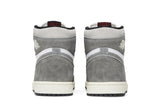 Vista superior do Jordan Nike Air Jordan 1 High OG Washed Black mostrando abertura, lingueta e cadarços