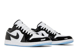 Vista frontal do Jordan Nike Air Jordan 1 Low SE Concord mostrando biqueira e costuras