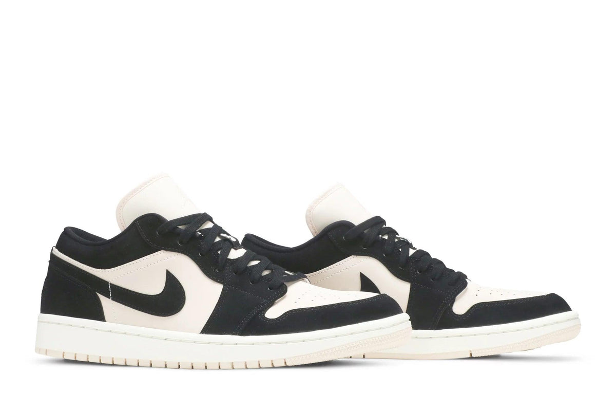 Tênis Nike Air Jordan 1 Low Guava Ice Preto por R$ 2.199,99 em até