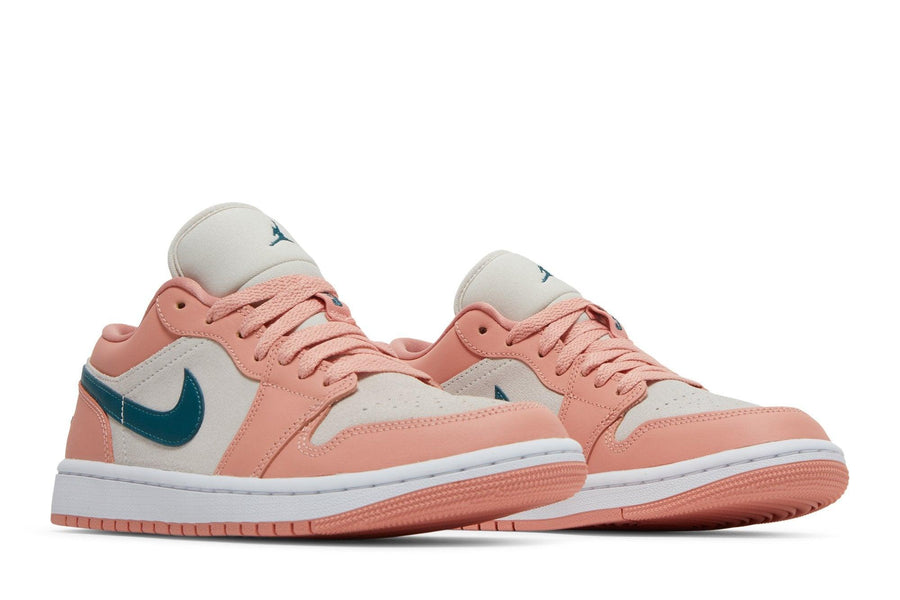 Vista frontal do Jordan Nike Air Jordan 1 Low Light Madder Root mostrando biqueira e costuras