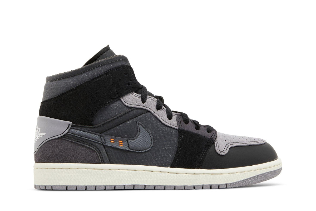 Tênis Nike Air Jordan 1 Mid SE Craft Inside Out Black Preto