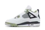 Vista lateral do Jordan Nike Air Jordan 4 Seafoam Branco/Verde mostrando design do cabedal e logo da marca