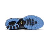 Vista traseira do Nike Air Max Plus Black University Blue mostrando calcanheira e detalhes do solado