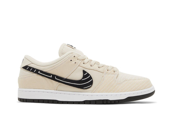 Nike Albino & Preto x Nike SB Dunk Low Pearl White tênis em bege original na LK Sneakers