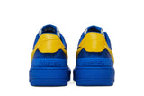 Vista superior do Nike Ambush x Nike Air Force 1 Low Game Royal and Vivid Sulphur mostrando abertura, lingueta e cadarços