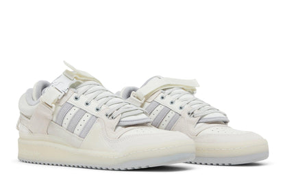 Tênis Bad Bunny x adidas Forum Buckle Low White Branco - Adidas - HQ2153 - 34