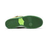 Vista traseira do Nike Ben & Jerry's x Dunk Low SB Chunky Dunky Colorido mostrando calcanheira e detalhes do solado