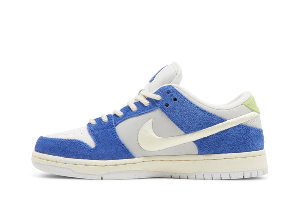 Tênis Fly Streetwear x Dunk Low Pro SB 'Gardenia' Azul