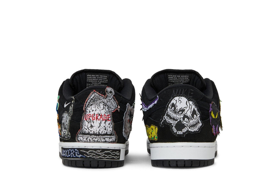 Vista superior do Nike Neckface x Nike SB Dunk Low Pro Black mostrando abertura, lingueta e cadarços