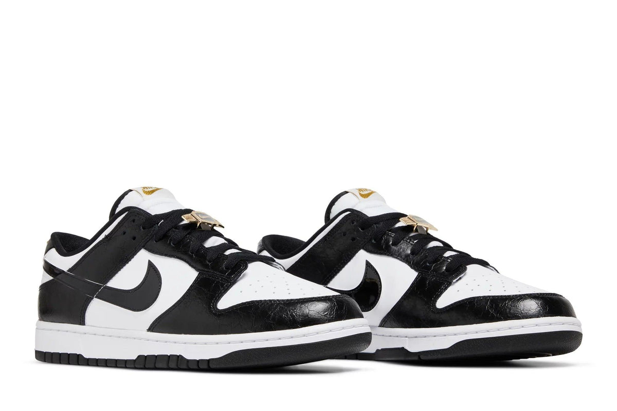 Tênis Nike Dunk Low Black World Champ Preto por R$ 1.799,99 em até