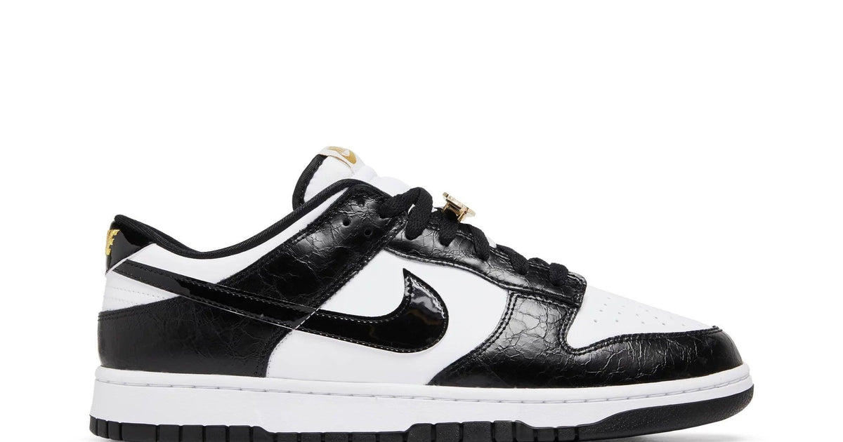Tênis Nike Dunk Low Black World Champ Preto por R$ 1.799,99 em até