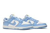 Vista frontal do Nike Nike Dunk Low Coast mostrando biqueira e costuras