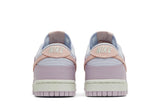 Vista superior do Nike Nike Dunk Low Easter 2022 Colorido mostrando abertura, lingueta e cadarços