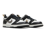 Vista frontal do Nike Nike Dunk Low GS Black/White Metallic mostrando biqueira e costuras