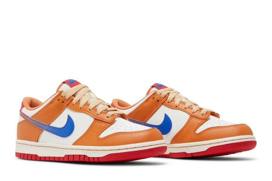 Vista frontal do Nike Nike Dunk Low GS Orange Blue 'Hot Curry' mostrando biqueira e costuras