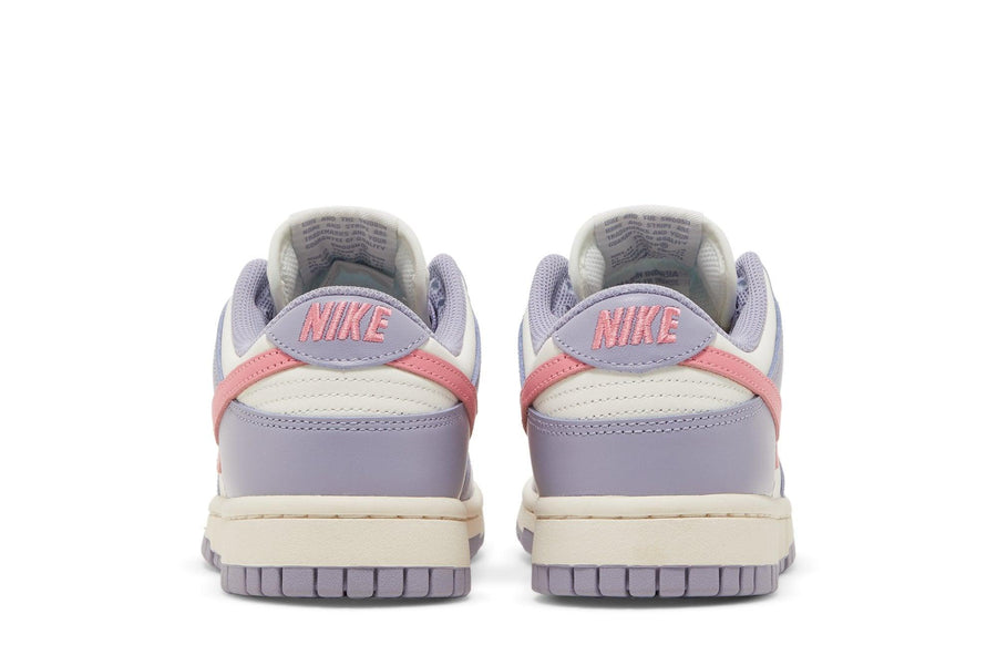 Vista superior do Nike Nike Dunk Low Indigo Haze mostrando abertura, lingueta e cadarços