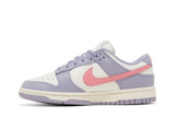 Vista lateral do Nike Nike Dunk Low Indigo Haze mostrando design do cabedal e logo da marca