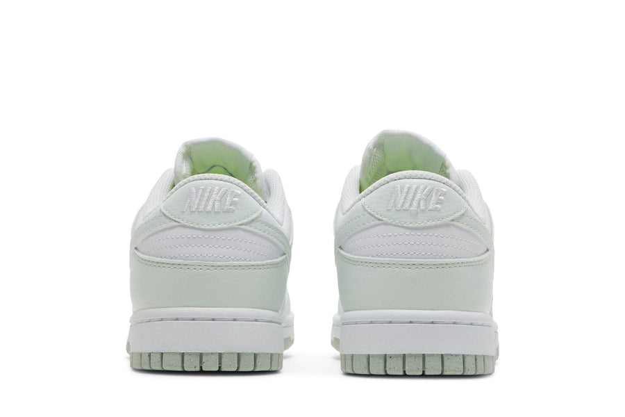 Vista superior do Nike Nike Dunk Low Next Nature White Mint mostrando abertura, lingueta e cadarços