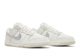 Vista frontal do Nike Nike Dunk Low Oxygen Purple mostrando biqueira e costuras