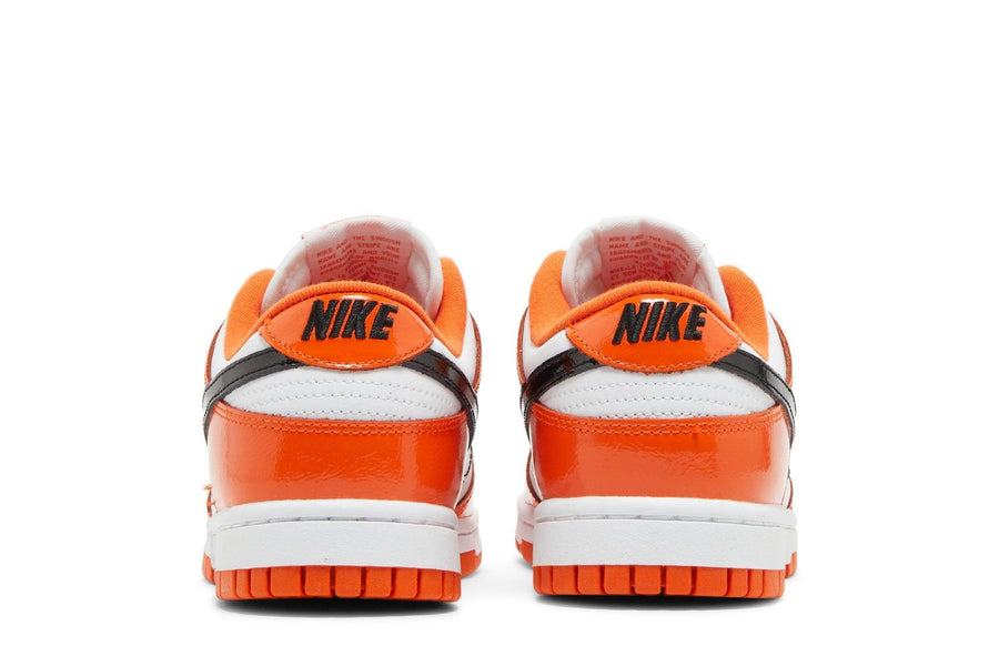 Vista superior do Nike Nike Dunk Low Patent Halloween mostrando abertura, lingueta e cadarços