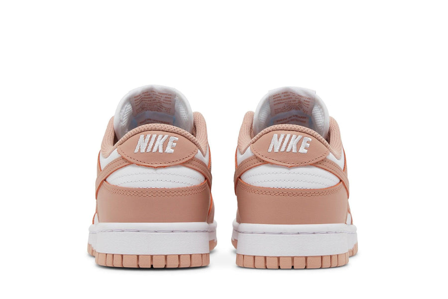 Vista superior do Nike Nike Dunk Low Rose Whisper mostrando abertura, lingueta e cadarços