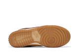 Vista traseira do Nike Nike Dunk Low Setsubun mostrando calcanheira e detalhes do solado