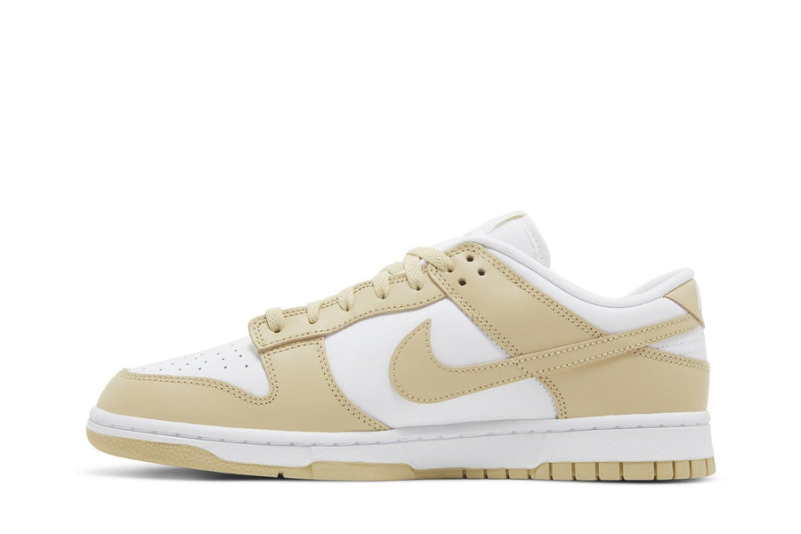 Vista lateral do Nike Nike Dunk Low Team Gold Dourado mostrando design do cabedal e logo da marca