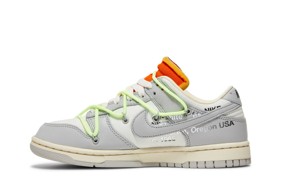 Vista traseira do Nike Nike Dunk Low x Off White "Lot 43" mostrando calcanheira e detalhes do solado