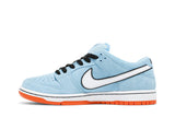 Vista lateral do Nike Nike SB Dunk Low Club 58 Gulf mostrando design do cabedal e logo da marca