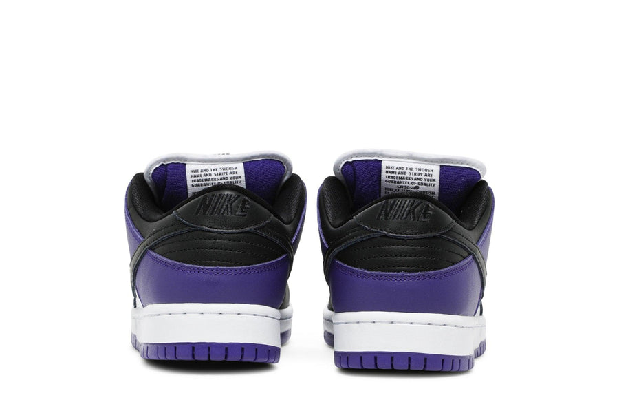 Vista superior do Nike Nike SB Dunk Low Court Purple mostrando abertura, lingueta e cadarços