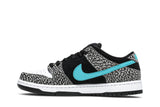 Vista lateral do Nike Nike SB Dunk Low Elephant Colorido mostrando design do cabedal e logo da marca