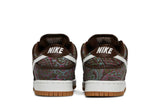 Vista superior do Nike Nike SB Dunk Low PRM Paisley Brown mostrando abertura, lingueta e cadarços
