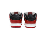 Vista superior do Nike Nike SB Dunk Low Pro Chicago mostrando abertura, lingueta e cadarços