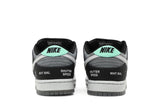 Vista superior do Nike Nike SB Dunk Low VX 1000 Camcorder mostrando abertura, lingueta e cadarços