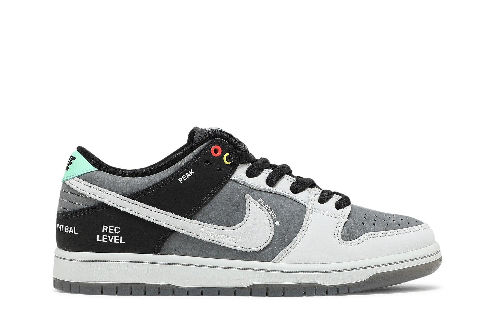 Tênis Nike SB Dunk Low VX 1000 Camcorder Cinza - Nike - CV1659001