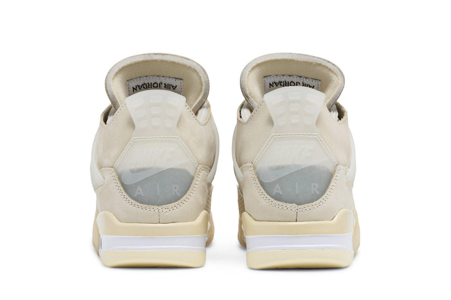 Vista superior do Jordan Nike Off-White x Air Jordan 4 Sail mostrando abertura, lingueta e cadarços