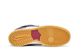 Vista traseira do Nike Parra x Nike SB Dunk Low Pro Abstract Art Colorido mostrando calcanheira e detalhes do solado