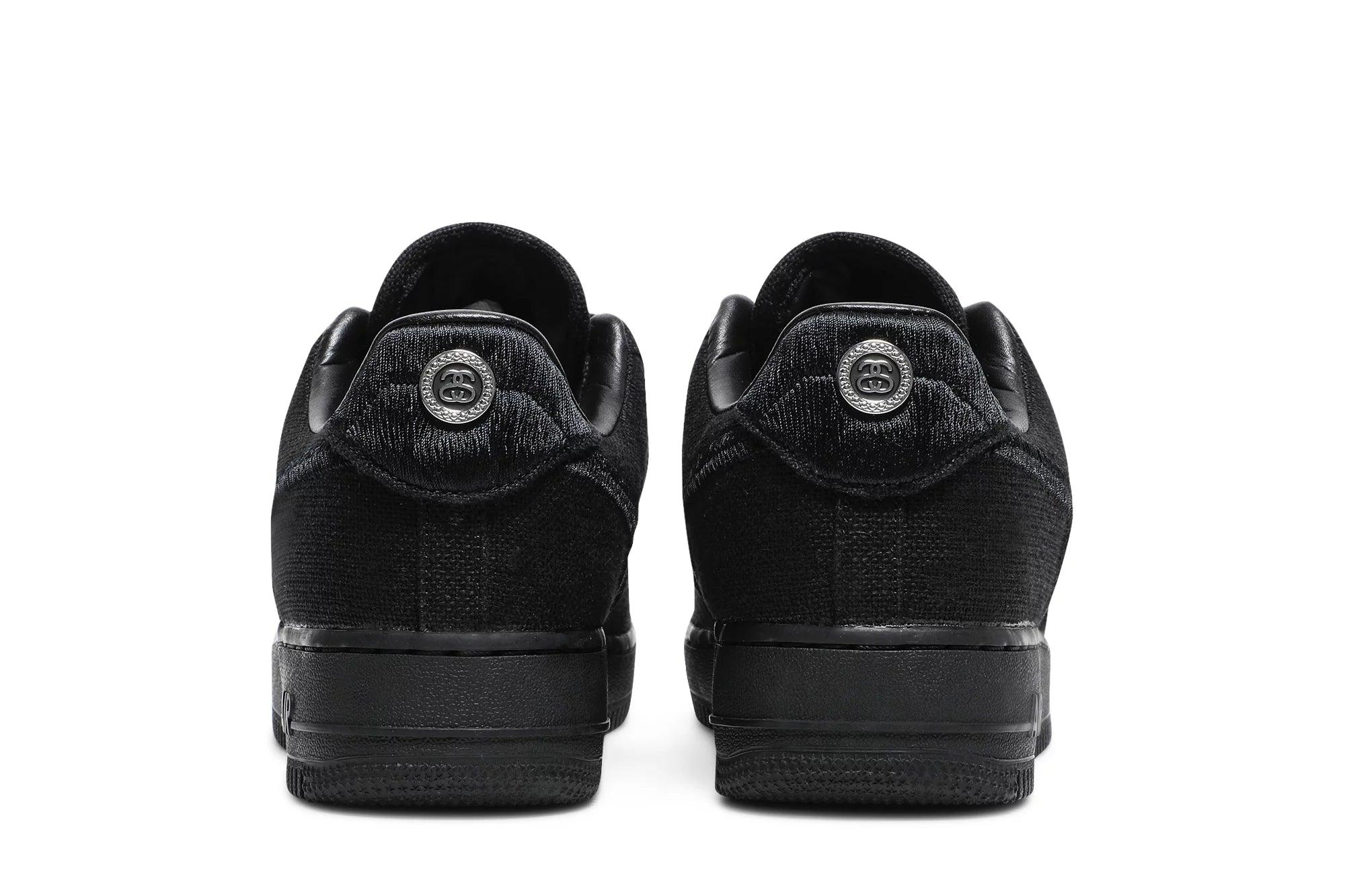 Tênis Stussy x Nike Air Force 1 Triple Black Preto - LK Sneakers