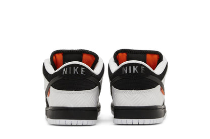 Tênis TIGHTBOOTH x Nike SB Dunk Low Pro Black White Preto - Nike - FD2629100