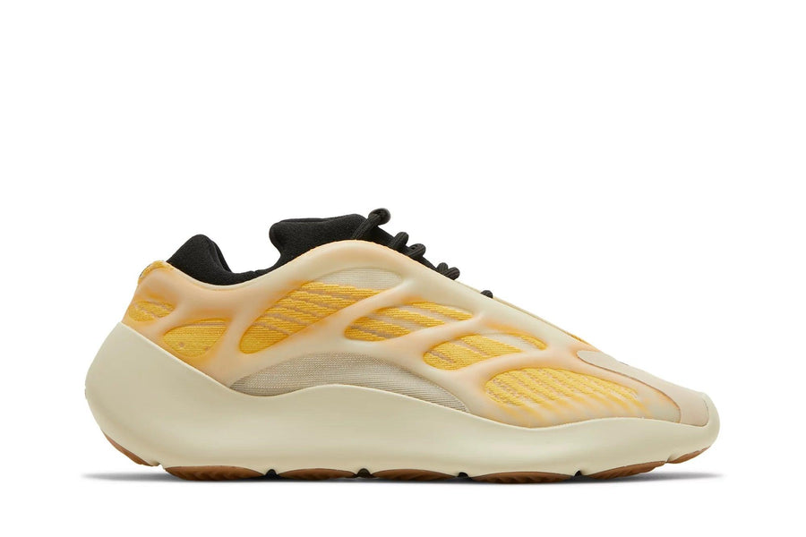 Tênis Yeezy 700 V3 Mono Safflower Amarelo por R$ 2.299,99 em até
