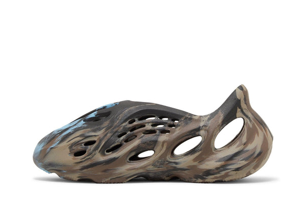 Tênis Yeezy Foam Runner MX Cinder Marrom