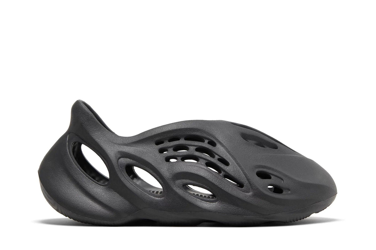 Tênis Yeezy Foam Runner Onyx Preto